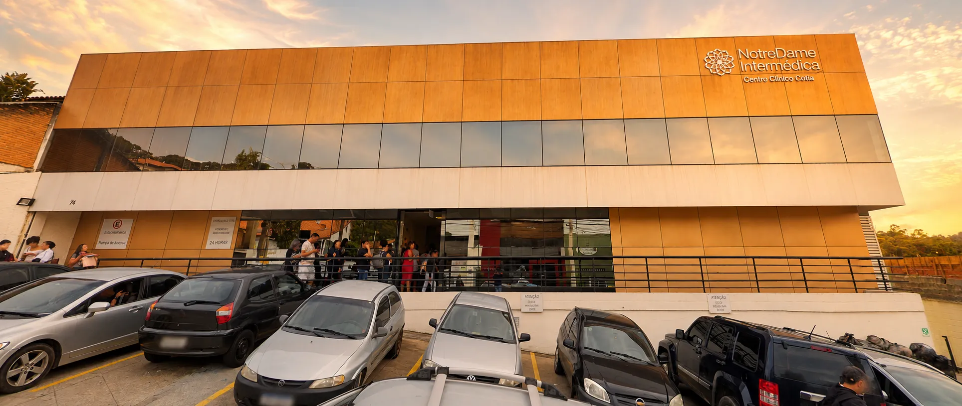 Fachada da unidade Centro Clínico de Cotia